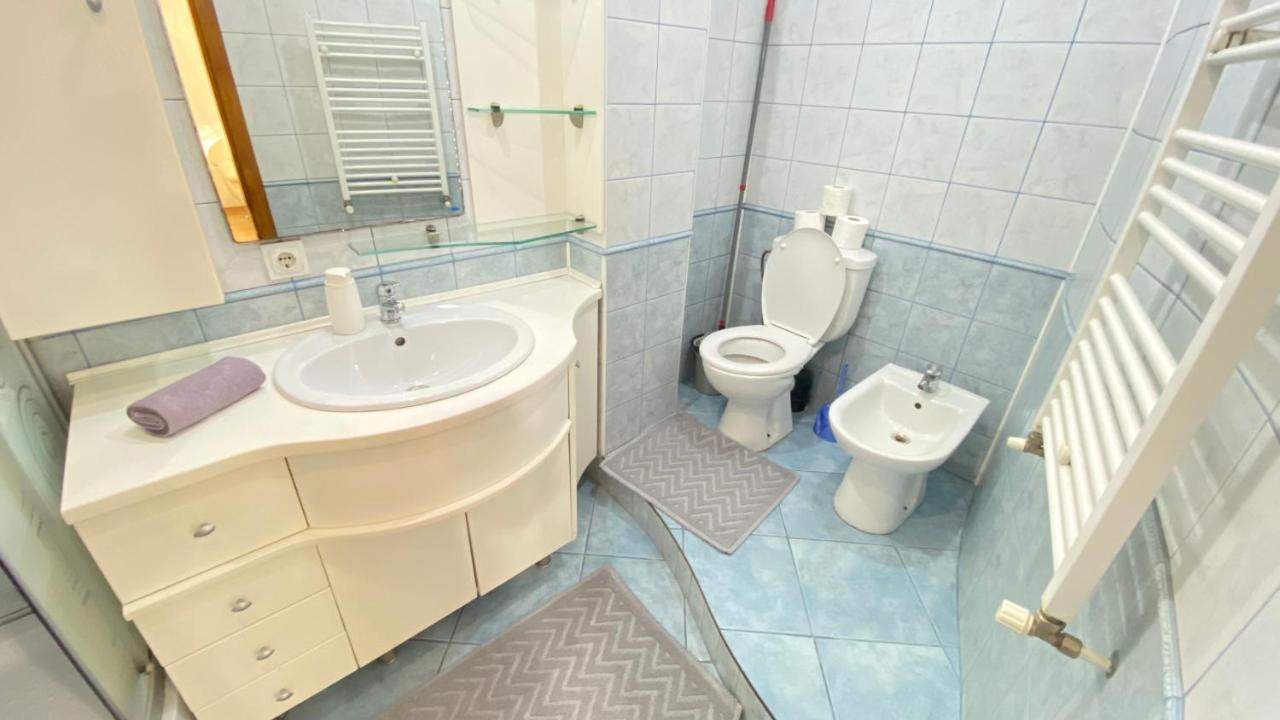Ultracentral Apartment Puskin Street 基希讷乌 外观 照片